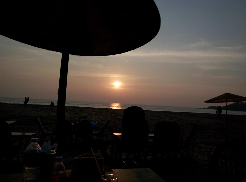 Namaste Beach Huts Ξενοδοχείο Patnem Beach Εξωτερικό φωτογραφία